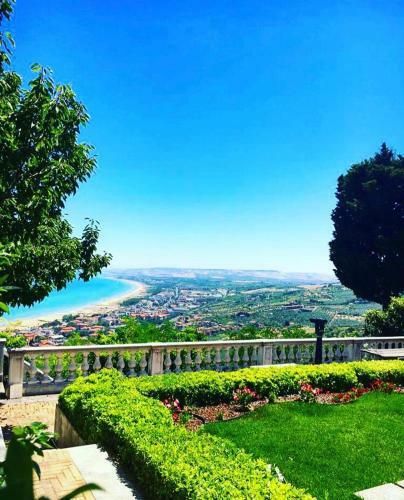 Villa Secret Garden - Suites & Apartments