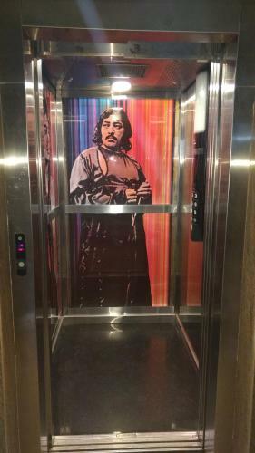 Bed & Breakfast Landmark Suites Bollywood Design Hotel