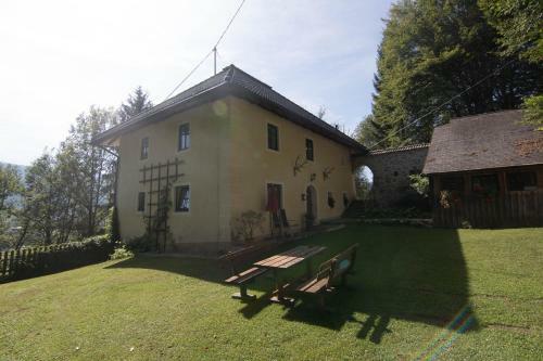 Apartamento Ferienwohnungen Schloss Wasserleonburg