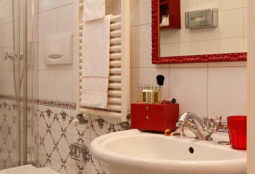 Hotel Pensione Accademia - Villa Maravege