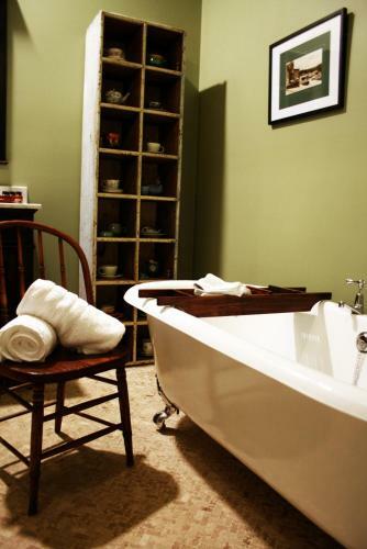 Birregurra 1865 Bed & Breakfast