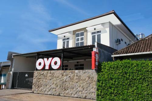 Hotel Oyo 995 Alice's Residence Syariah