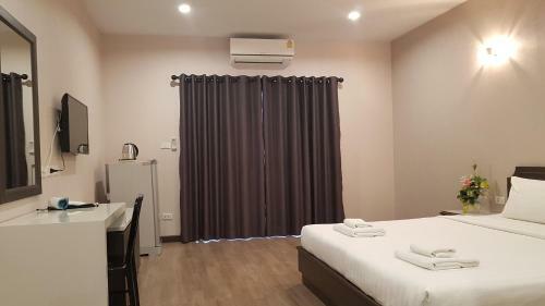 Apartamento Naphatsawan Mansion