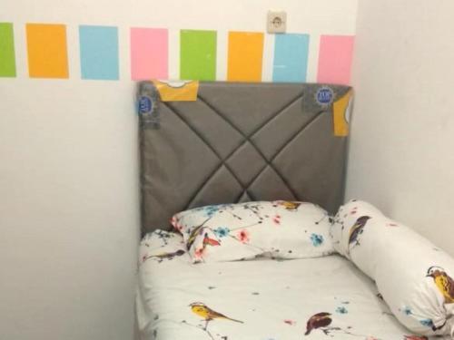 Hostal Pelangi Trenggilis Guesthouse