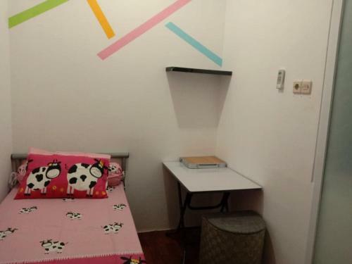 Hostal Pelangi Trenggilis Guesthouse