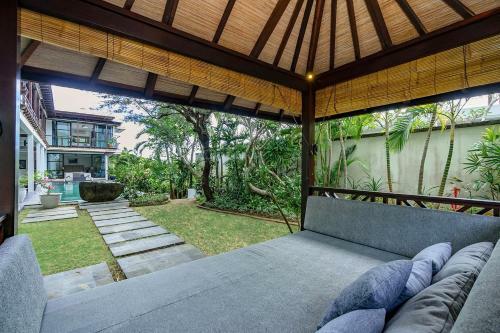 Villa Olivia Estate