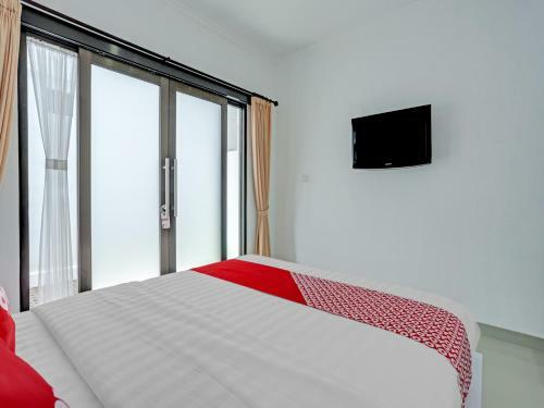 Hotel Oyo 90525 White Guesthouse