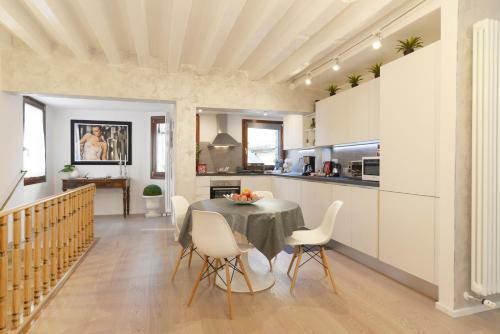Hostal Abatea
