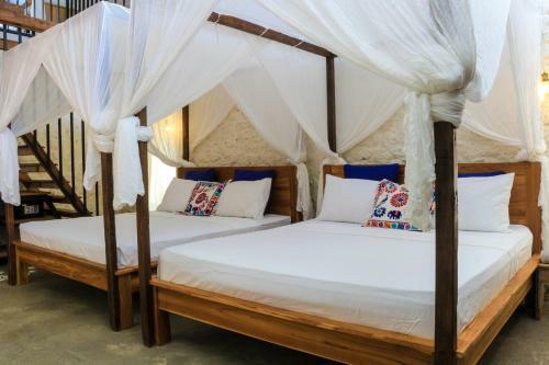 Bed & Breakfast Stone House 1 @chanteak Bali