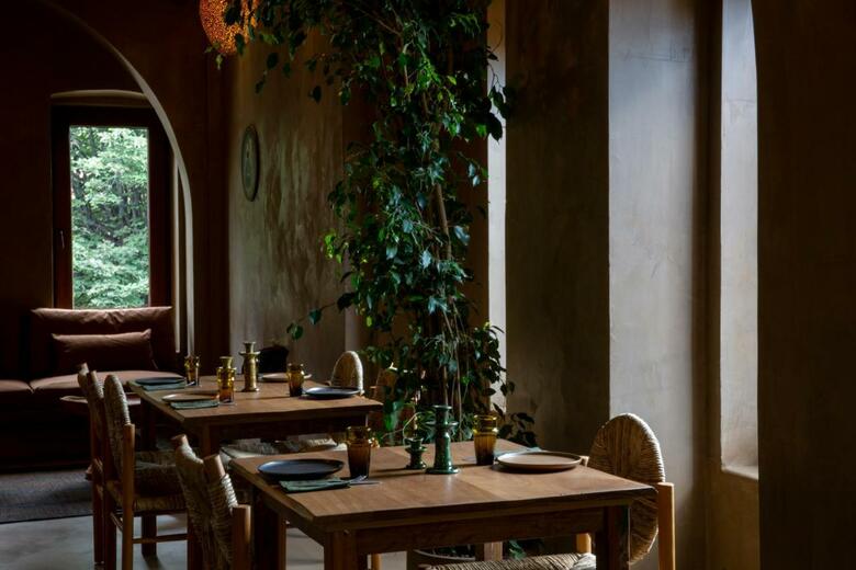 Life Gallery Hotel