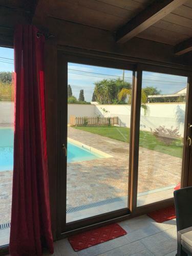 Appartamento In Villa Con Piscina A 700m Dal Mare