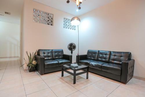Hotel Oyo 122 Oekude Kost