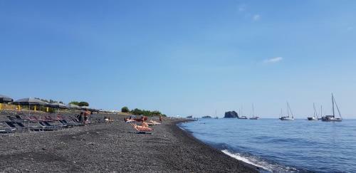 Hotel Stromboli Family Apartment For 6