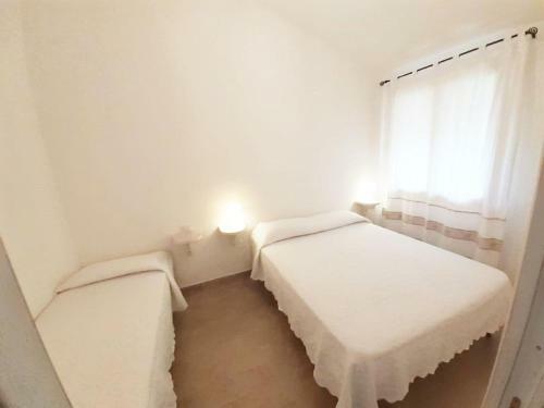 Tasteful Holiday Home In Marinella With Shared Pool