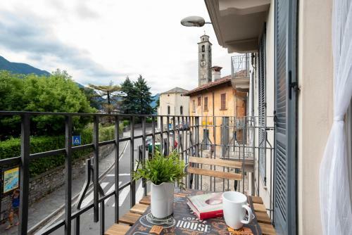 Apartamento Lake Como Studio With Balcony And Private Parking