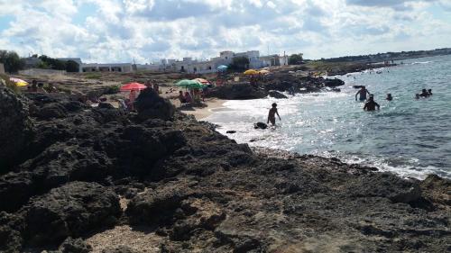 Casa Vicino Mare ( Sea Rocks Cottage)