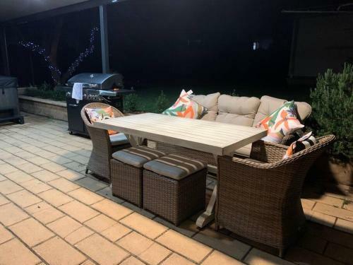 High View Manor - *new* 3 Bed Federation With Spa