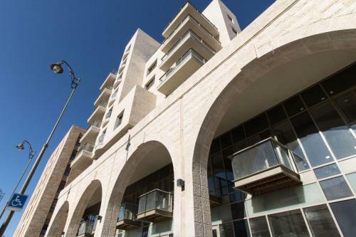 Luxury Three-bedroom/terrace Over Old City View