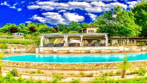 Spoleto By The Pool : Whole Villa - Sleeps 24