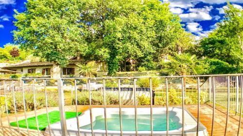 Spoleto By The Pool : Whole Villa - Sleeps 24