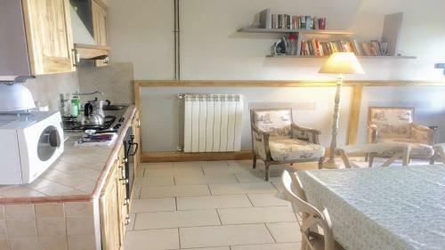 Spoleto By The Pool : Whole Villa - Sleeps 24