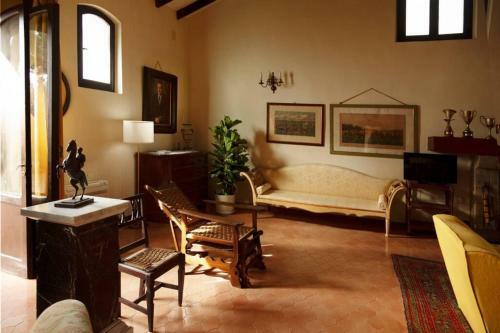 Casale Alessandra, Villa Storica Della Maremma
