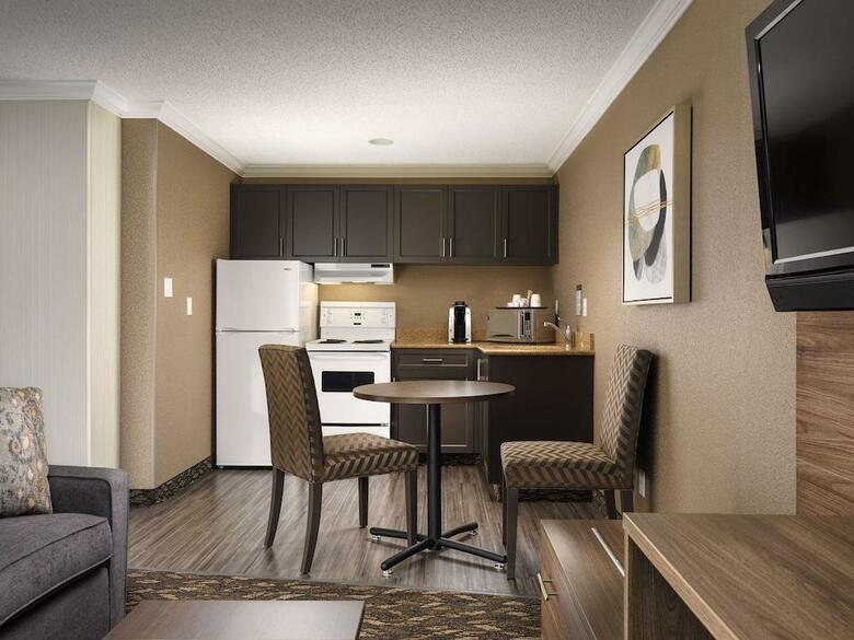 Best Western Plus Carlton Plaza Hotel