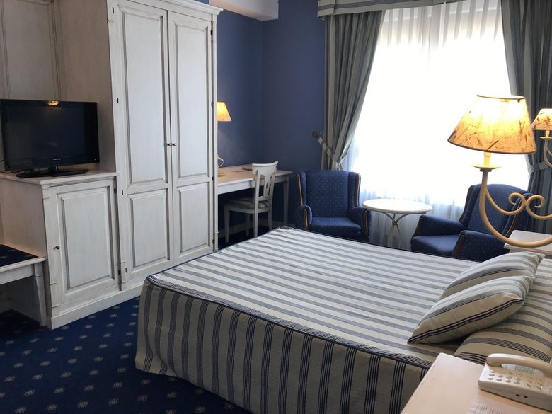 Hotel Leonor Mir�n