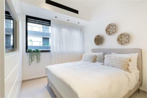 Luxury & Quiet Apartment Near Gordon Beach
