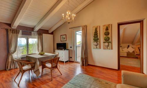 Agroturismo La Rosa Gialla B&B - Apartments