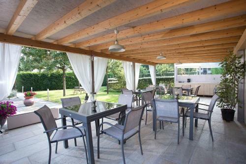 Agroturismo La Rosa Gialla B&B - Apartments