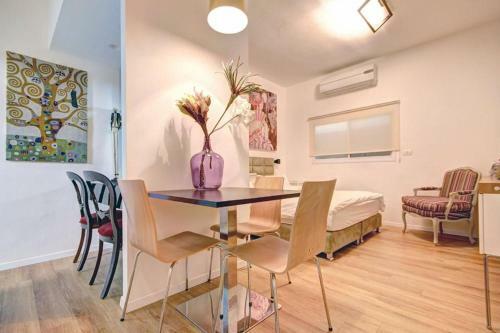 Dizi 242 - By Beach Apartments Tlv