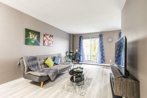 Cozy 1br King Apartment - Near Dt Hamilton!