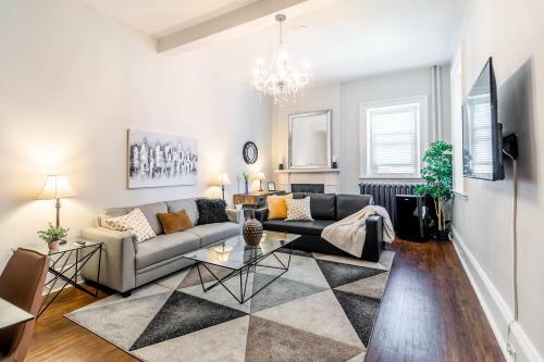 Apartamento Upscale 1br Boutique Apt With Netflix - Prime Downtown Location!