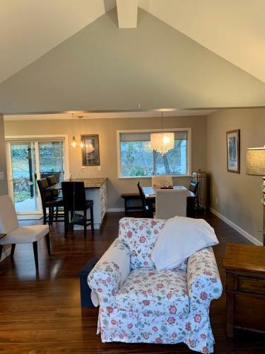 Coquihalla River Retreat
