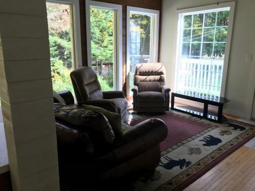 Villa Secluded Charming Cottage 2 Minutes From Lake