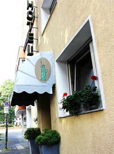 Hostal Hotel P�tz Garni