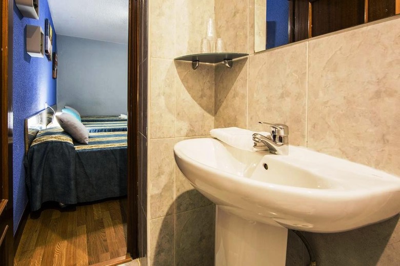 Hostal Escala Luna