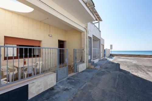 Casa Sulla Spiaggia Di Torre Lapillo M238