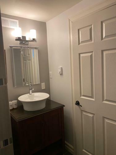 Private And Cosy Basement Apartment In Moncton North