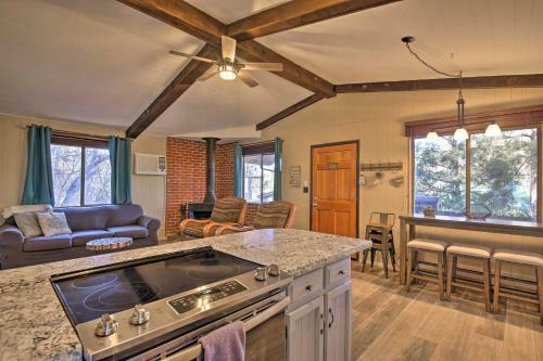 Cozy Payson Cabin Retreat In National Forest!