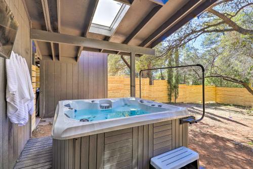 Modern-chic Payson Getaway With Private Hot Tub