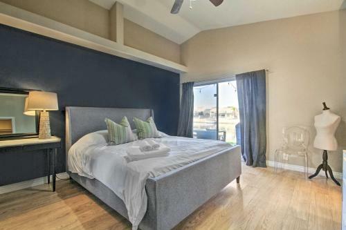 Glendale Lakefront Home With Patio And Gas Grill!