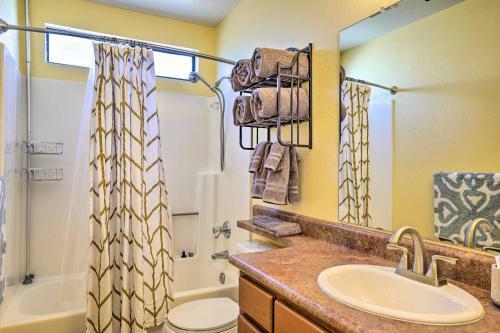 Peoria Home With Large Yard About 14 Mi To Phoenix!