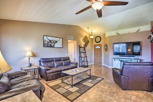 Peoria Home With Large Yard About 14 Mi To Phoenix!
