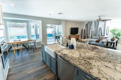 Sanctuary Lodge In Tempe By Homeslice Stays