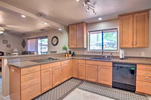 Sedona Retreat With Yard In Quiet Community!