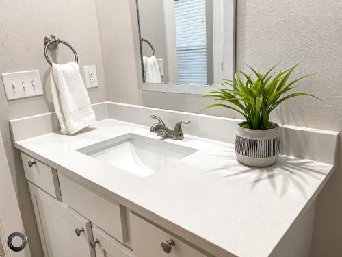 Bright Amp Modern Family Retreat 5 Location 2br