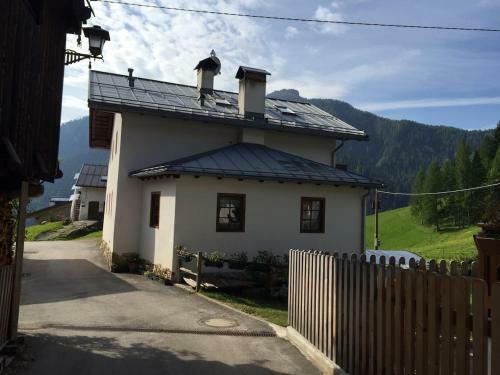 Apartamento Dolomites Charme Chalet