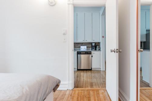 Apartments Near Montreal Olympic Park